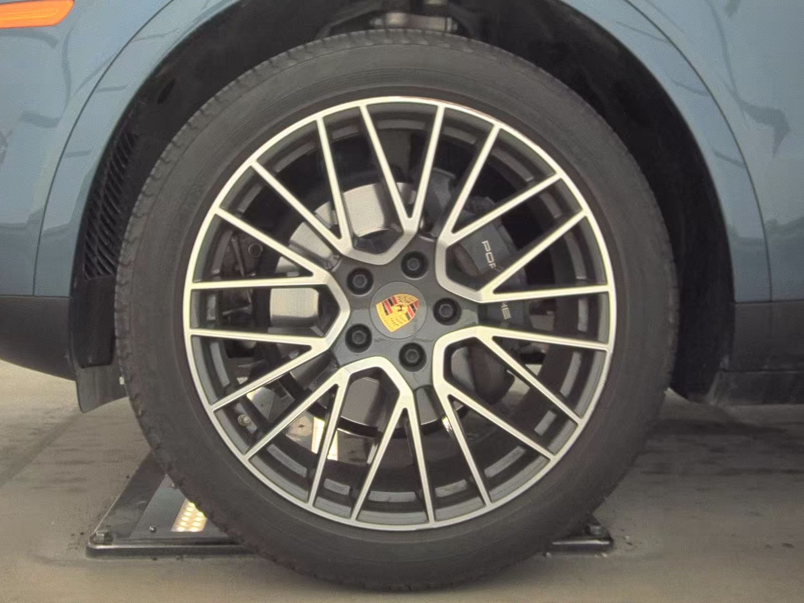 PORSCHE CAYENNE - 10
