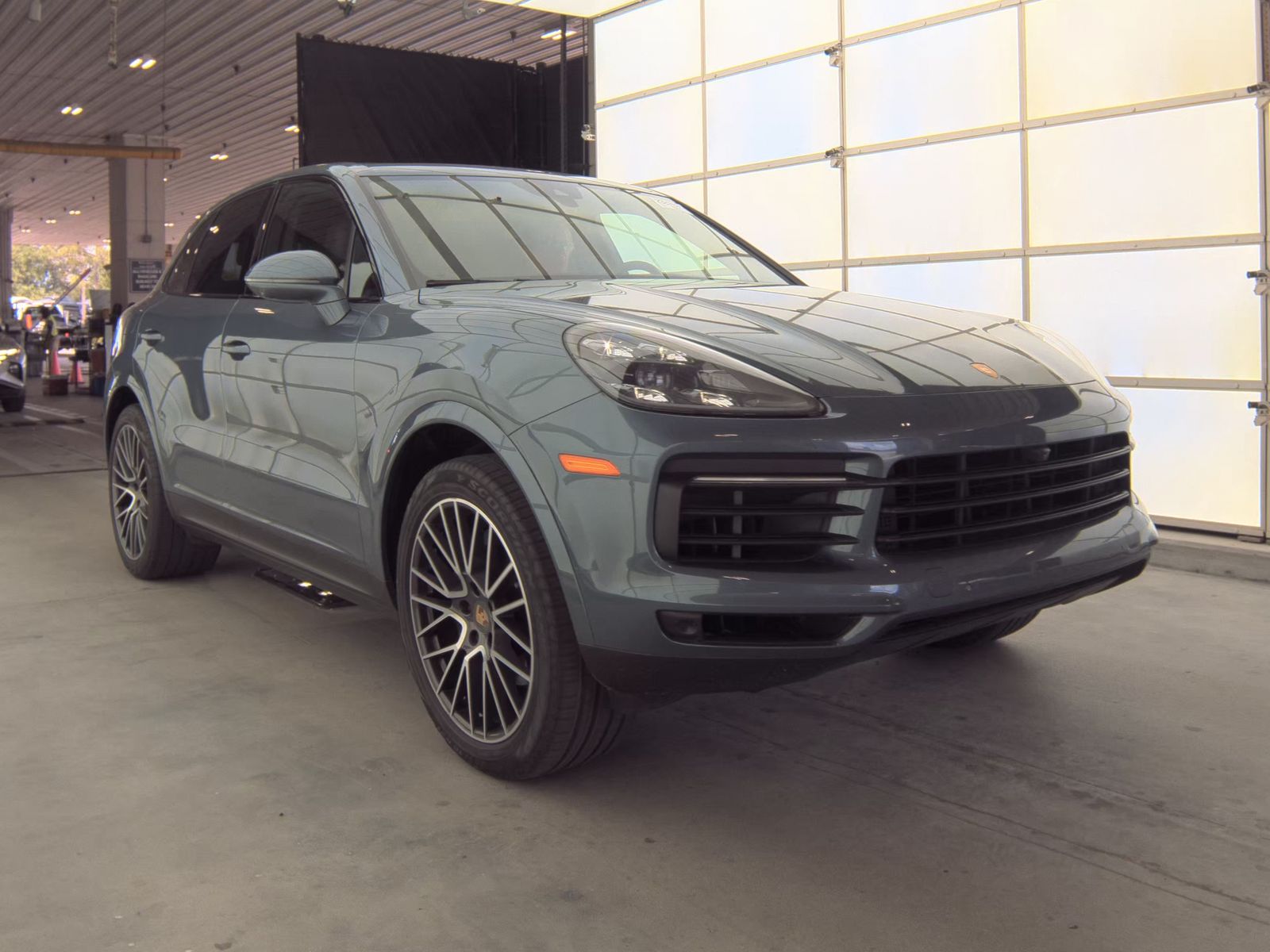 PORSCHE CAYENNE - 5