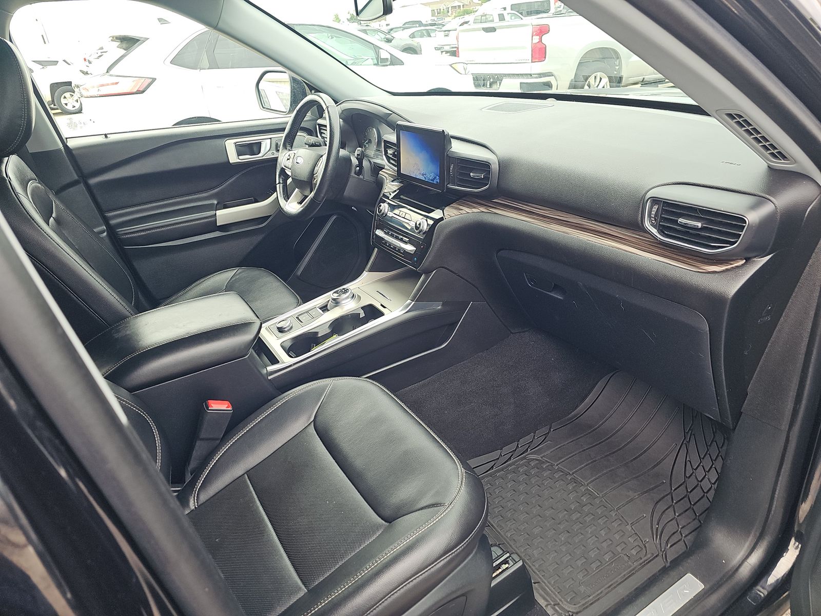 FORD EXPLORER - 9