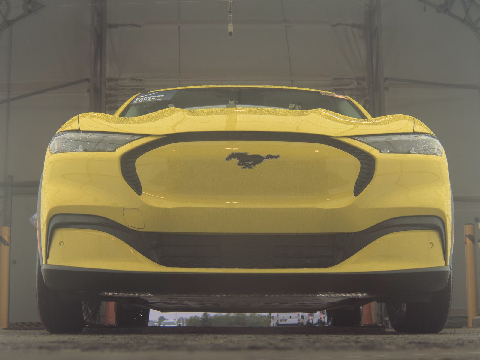 FORD MUSTANG MACH-E - 4