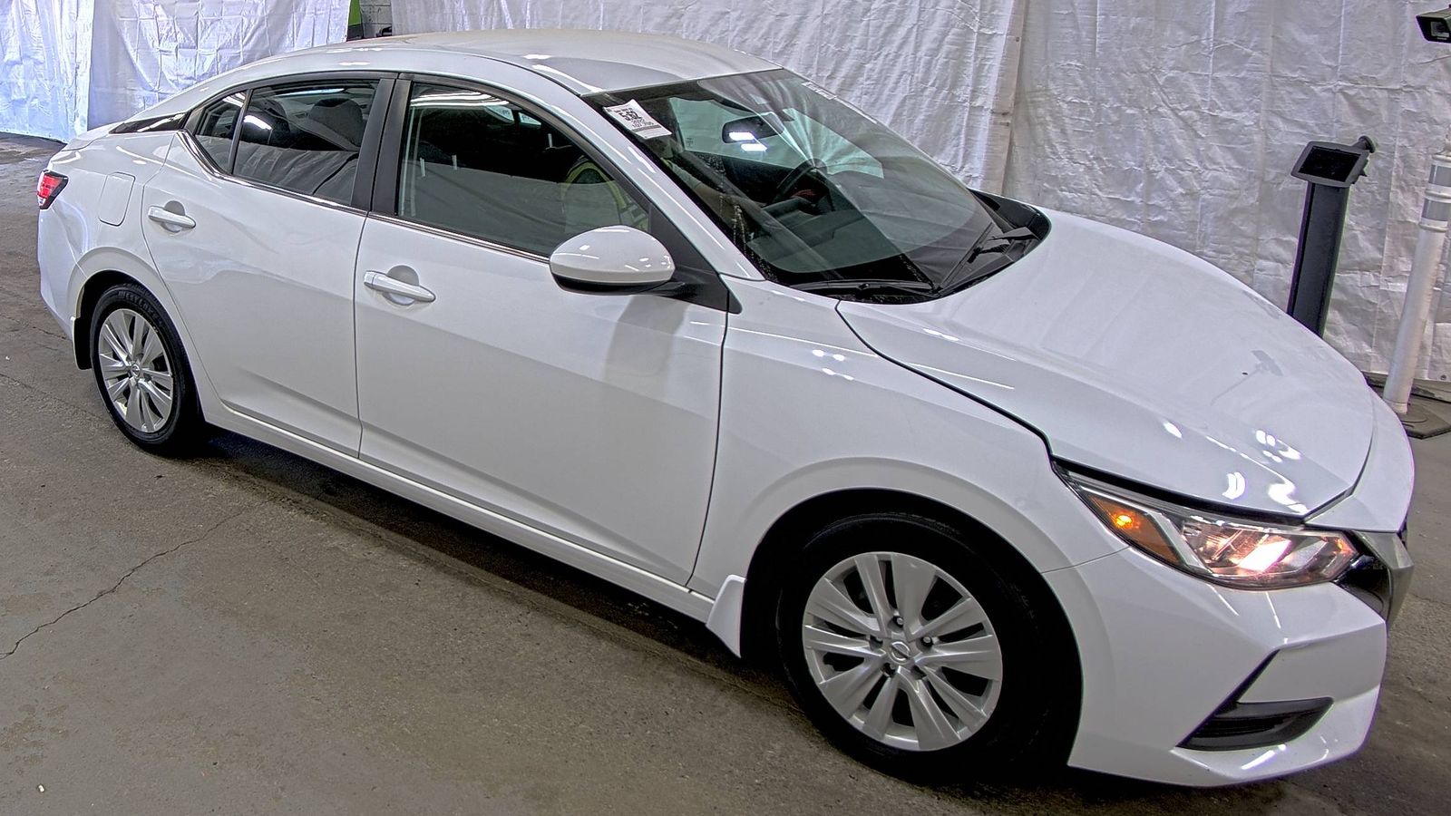 NISSAN SENTRA - 4