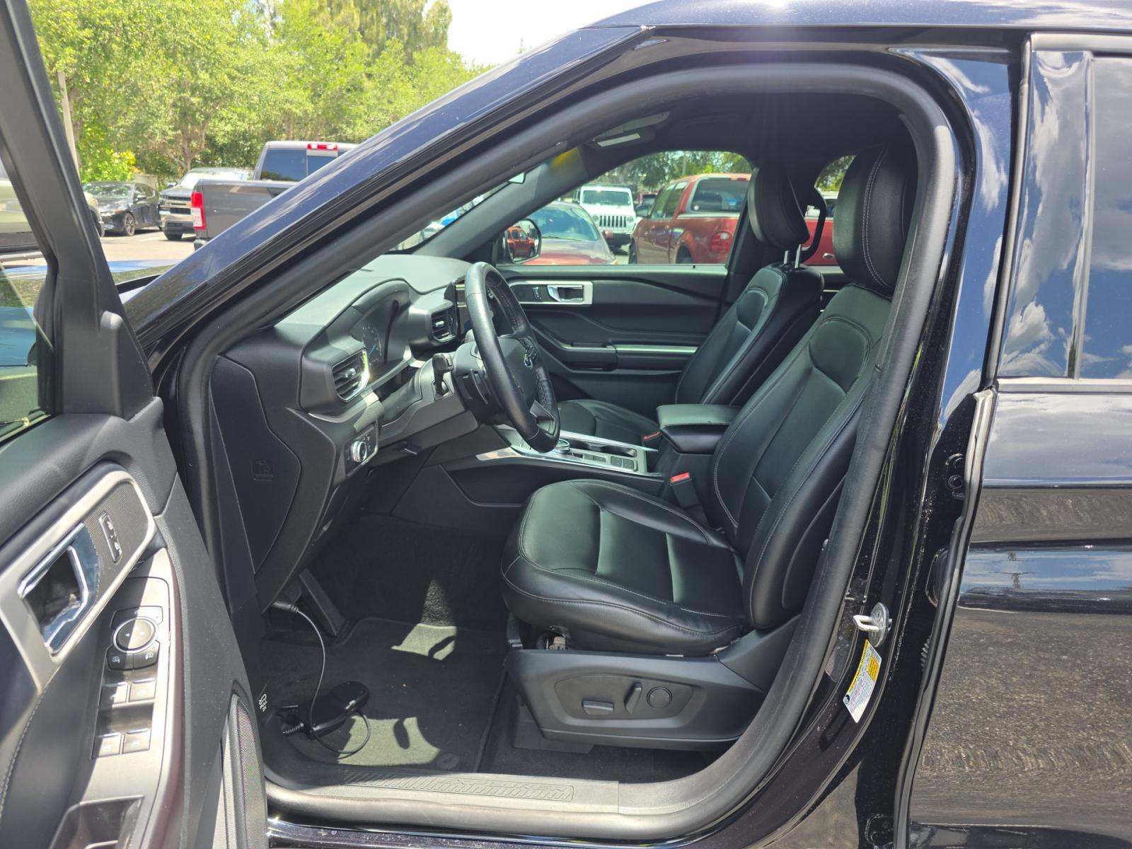 FORD EXPLORER - 8