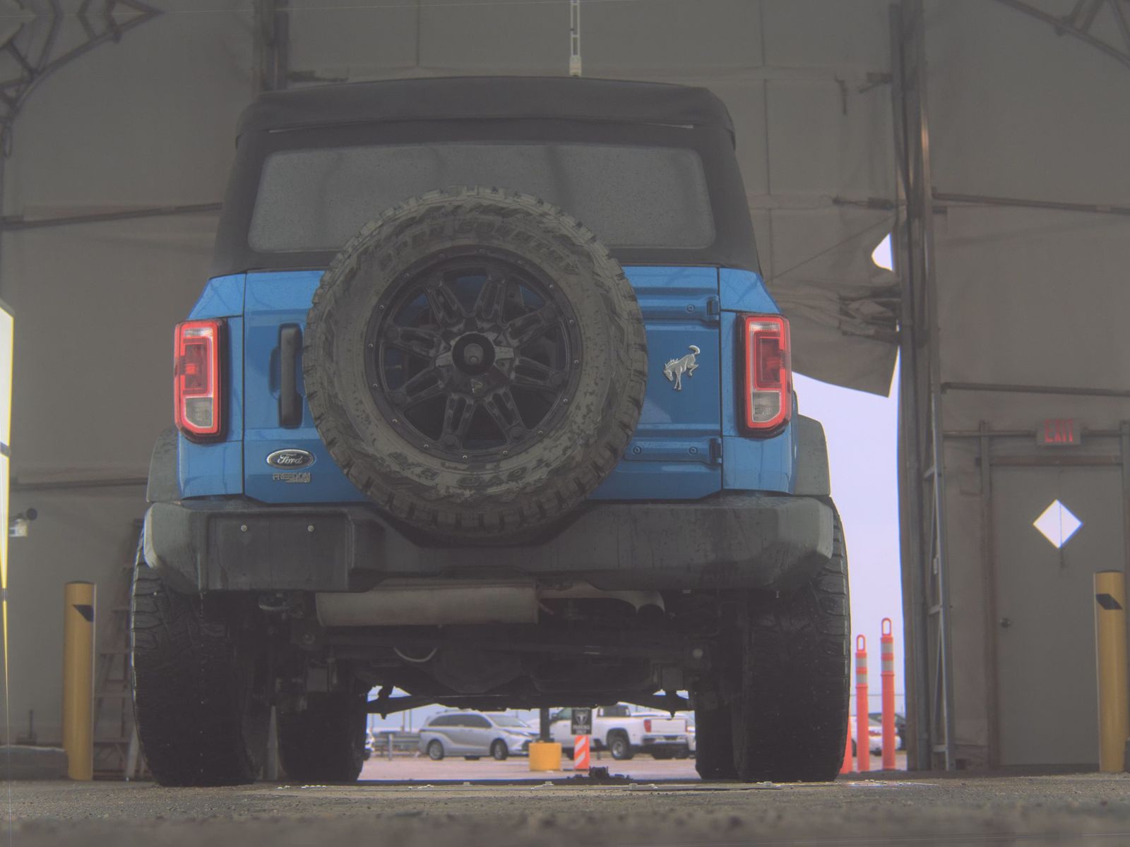 FORD BRONCO - 8