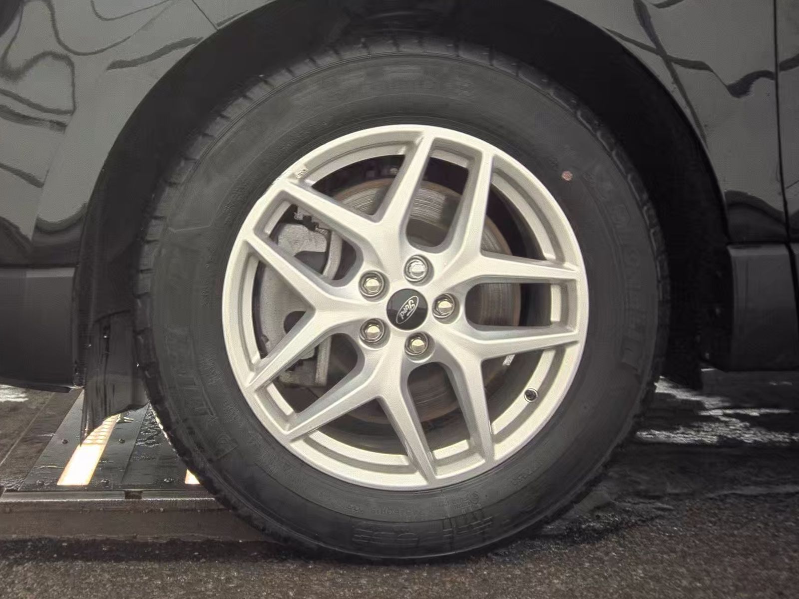 FORD EDGE - 10