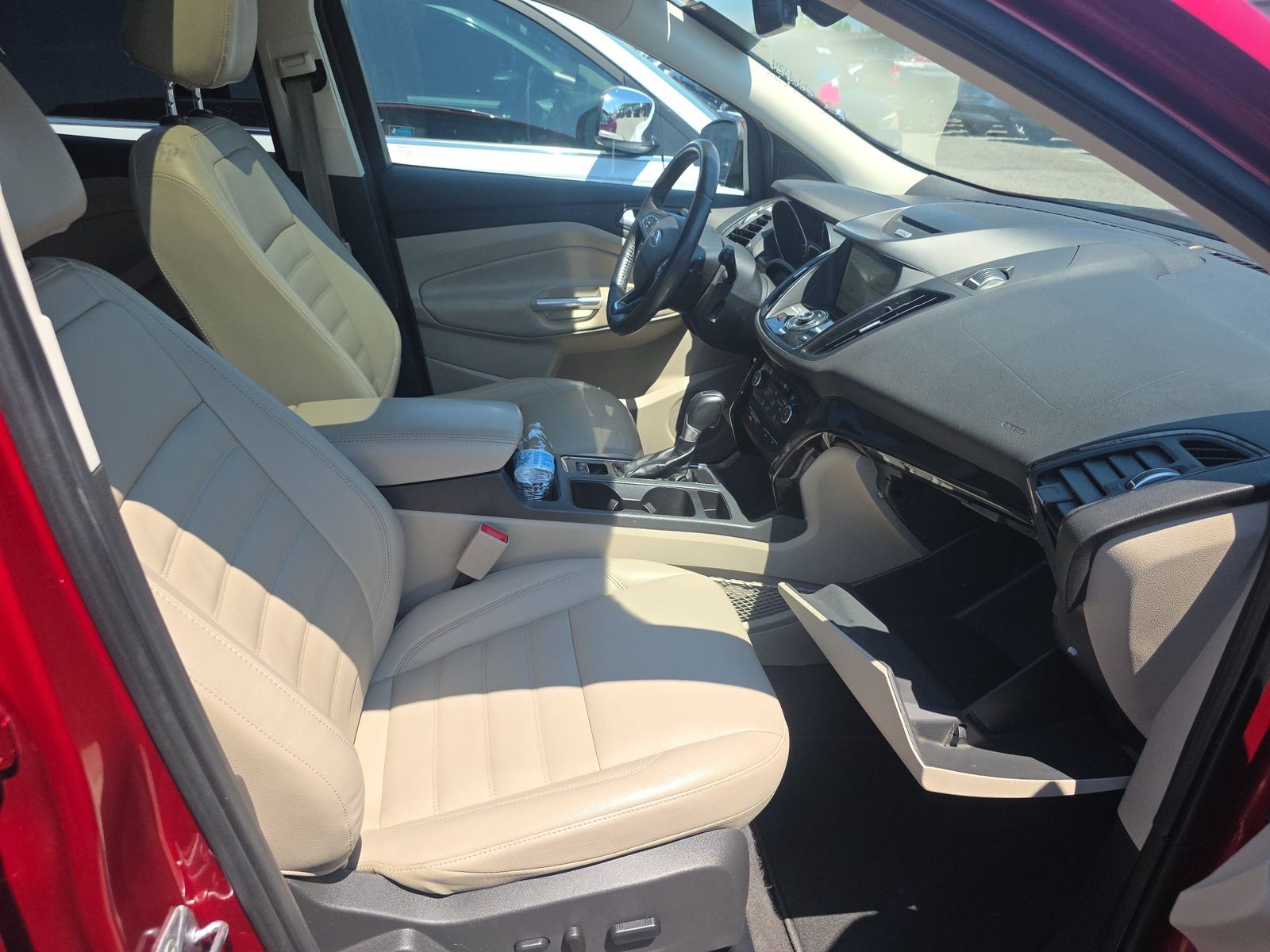 FORD ESCAPE - 9