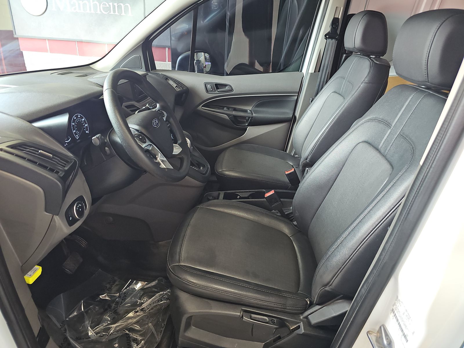 FORD TRANSIT CONNECT - 8