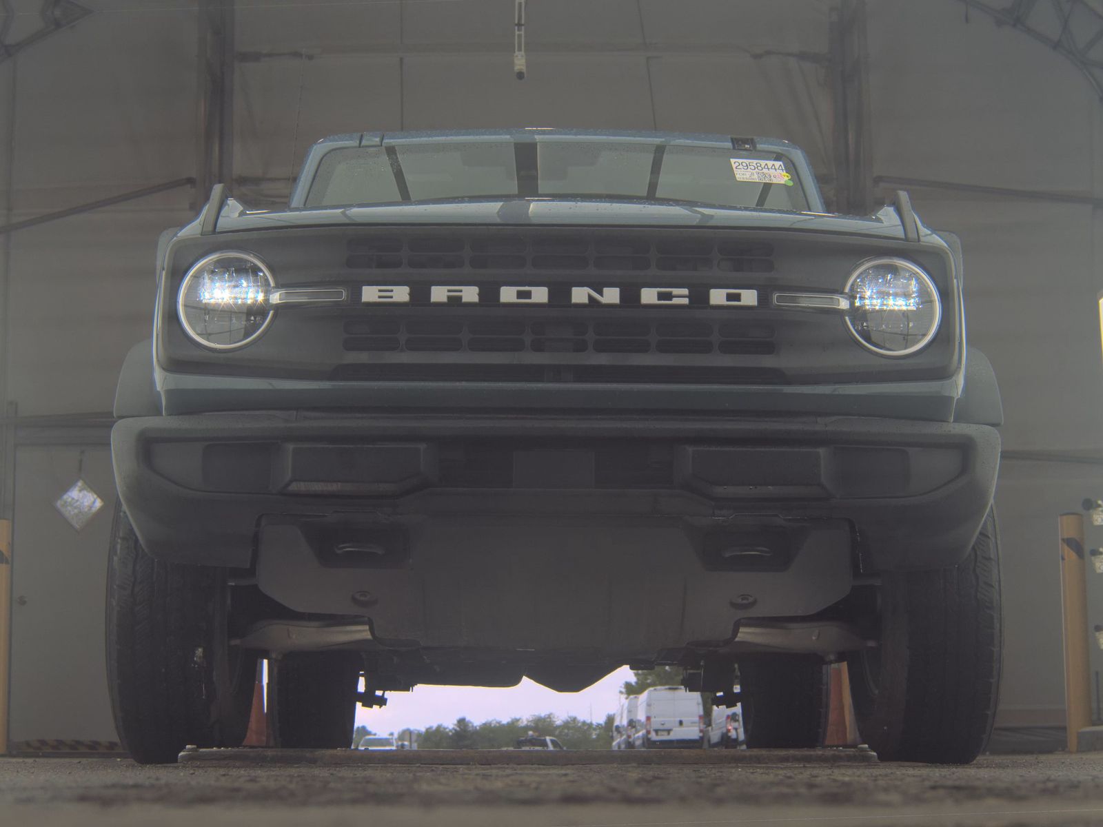 FORD BRONCO - 4