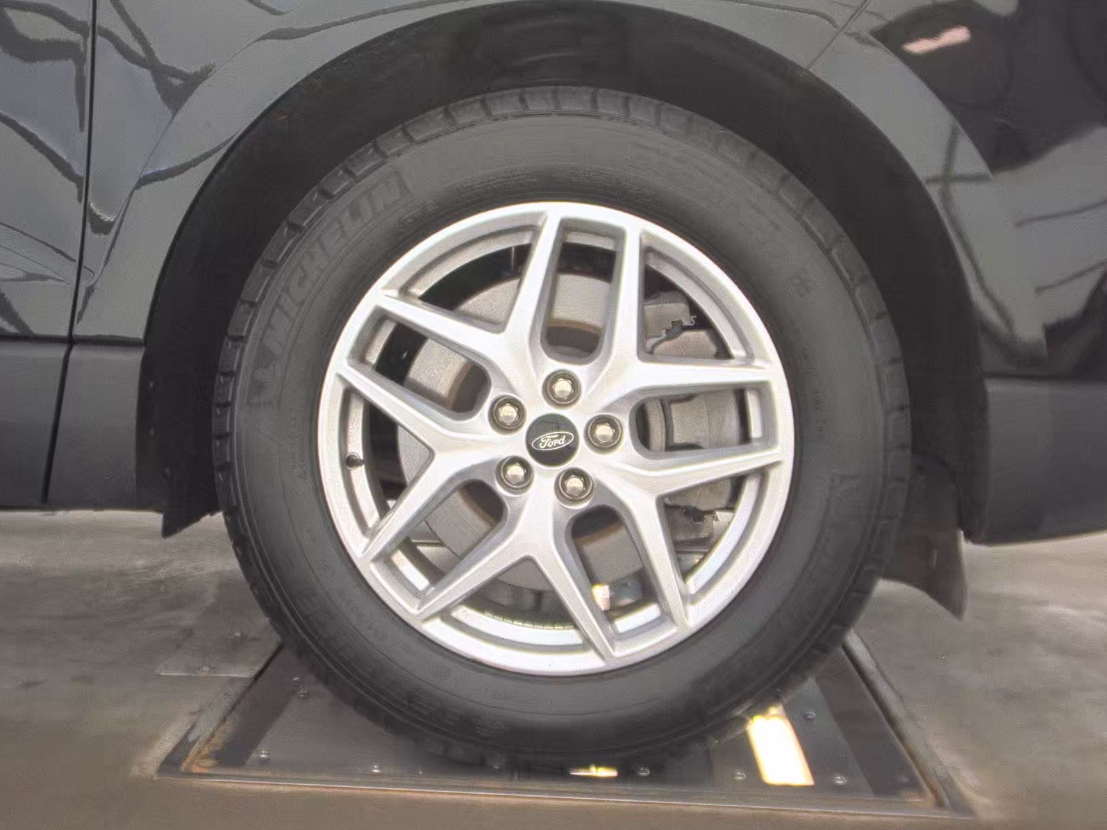 2023 Ford Edge SEL AWD