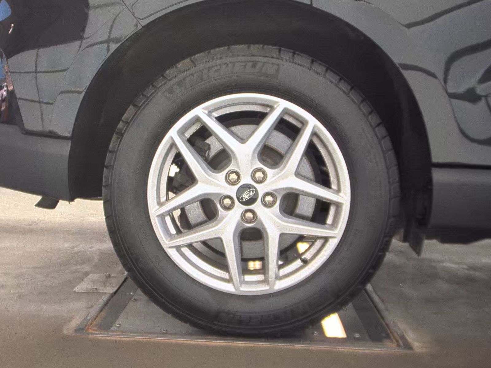2023 Ford Edge SEL AWD