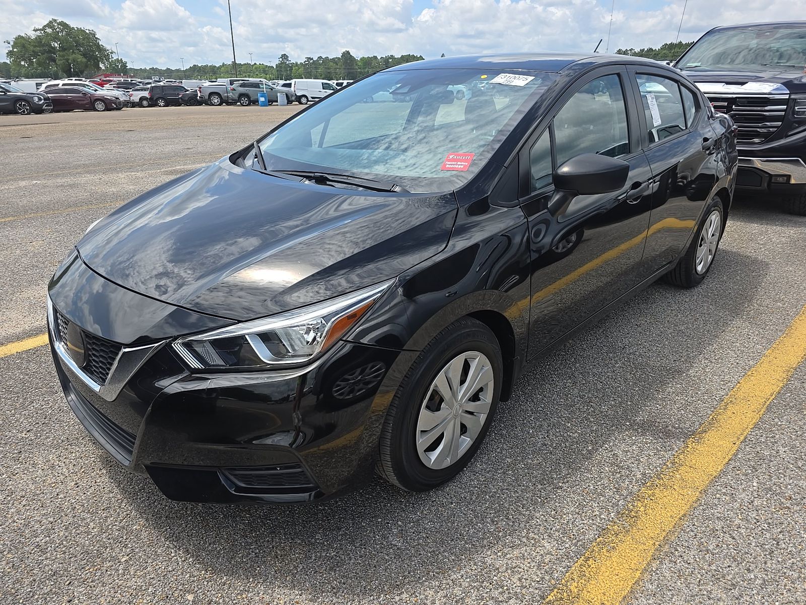 NISSAN VERSA - 1