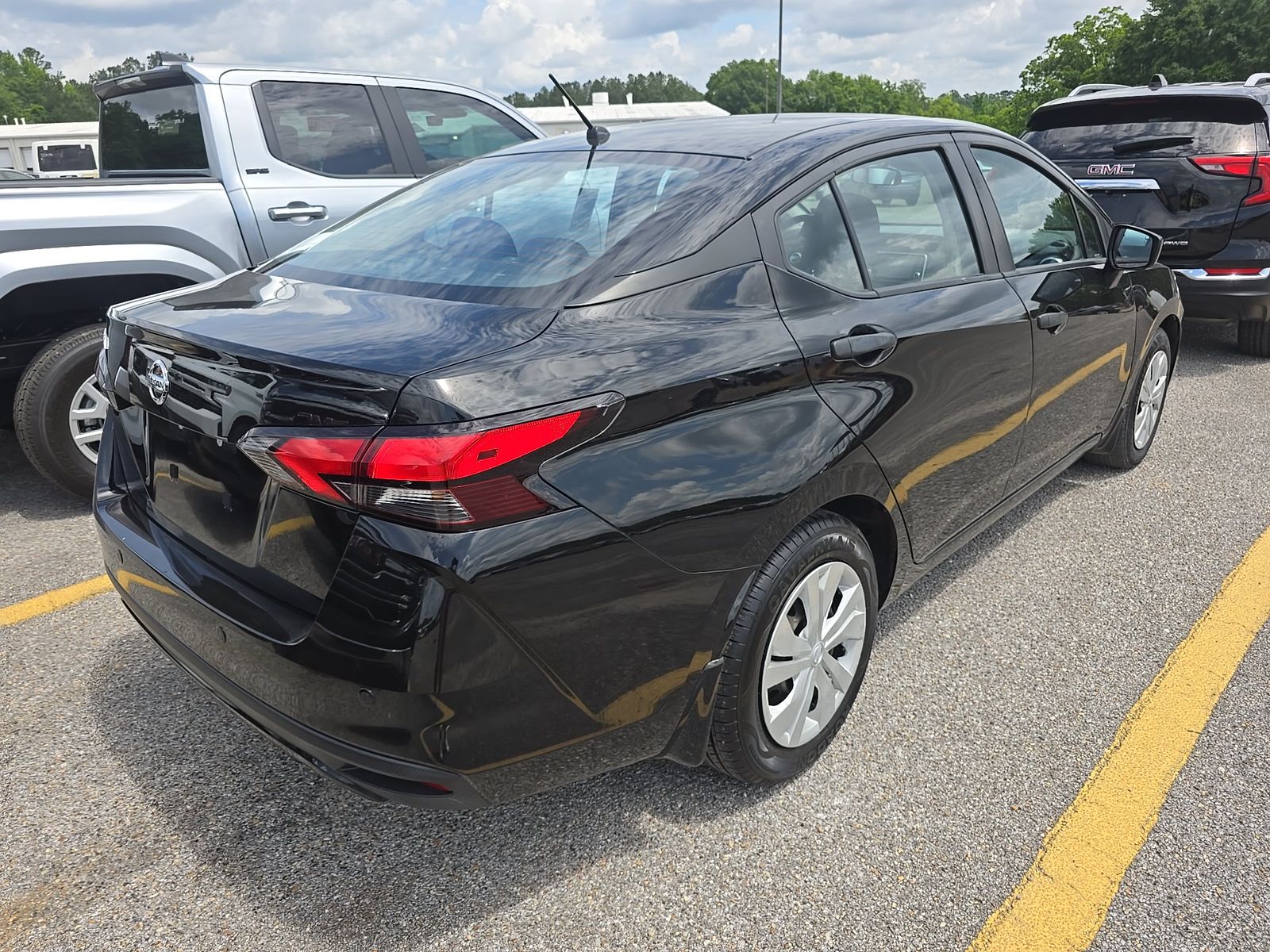 NISSAN VERSA - 5