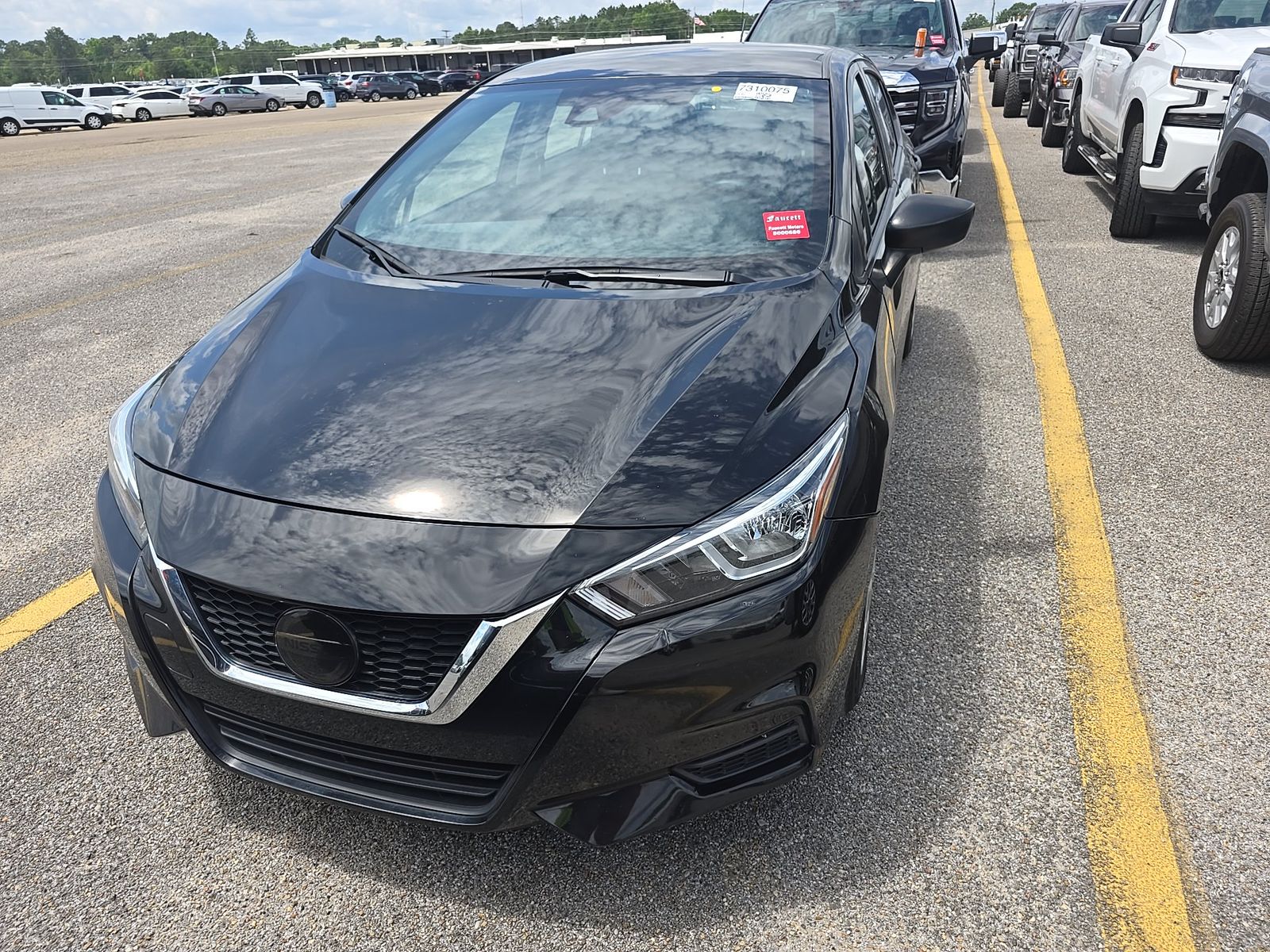 NISSAN VERSA - 3