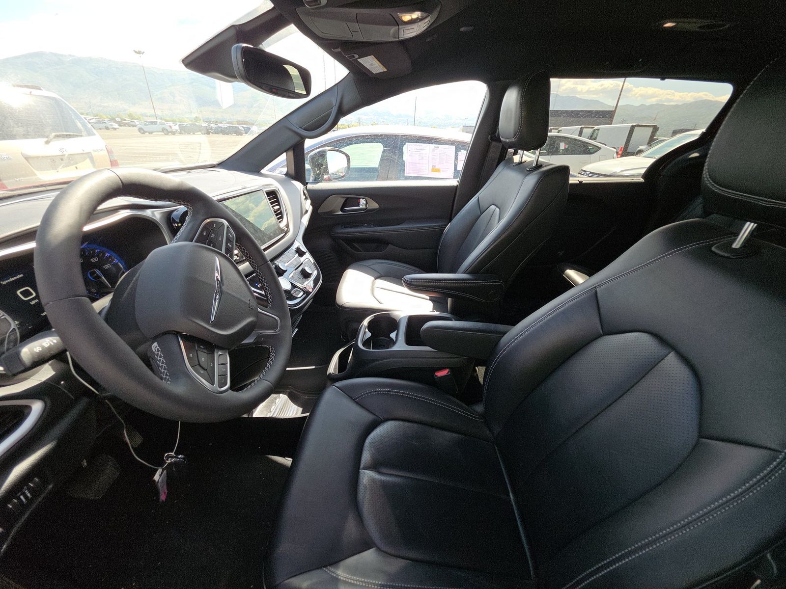 2026 Chrysler Pacifica Select FWD