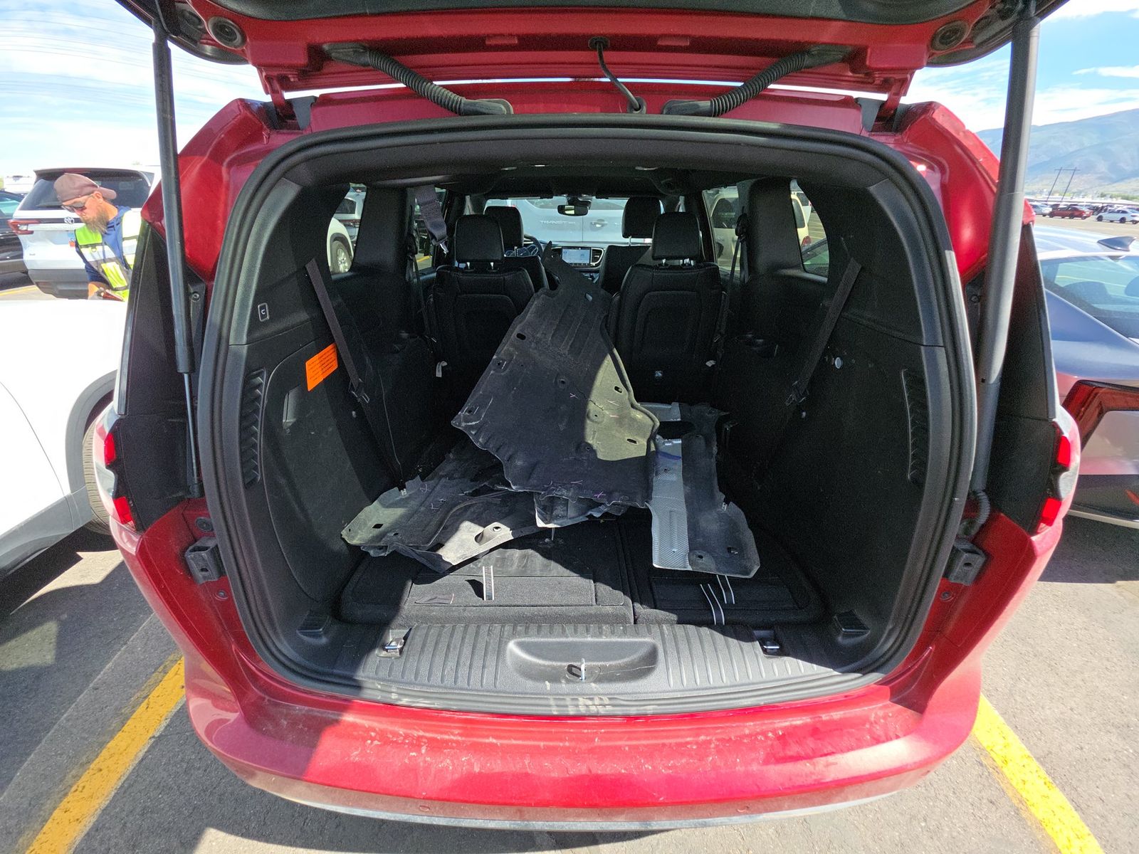 2026 Chrysler Pacifica Select FWD