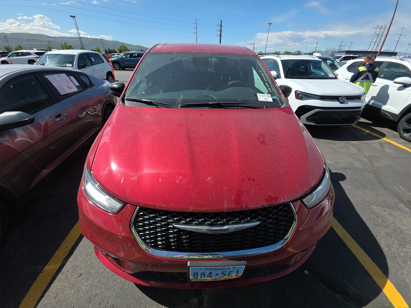 2026 Chrysler Pacifica Select FWD