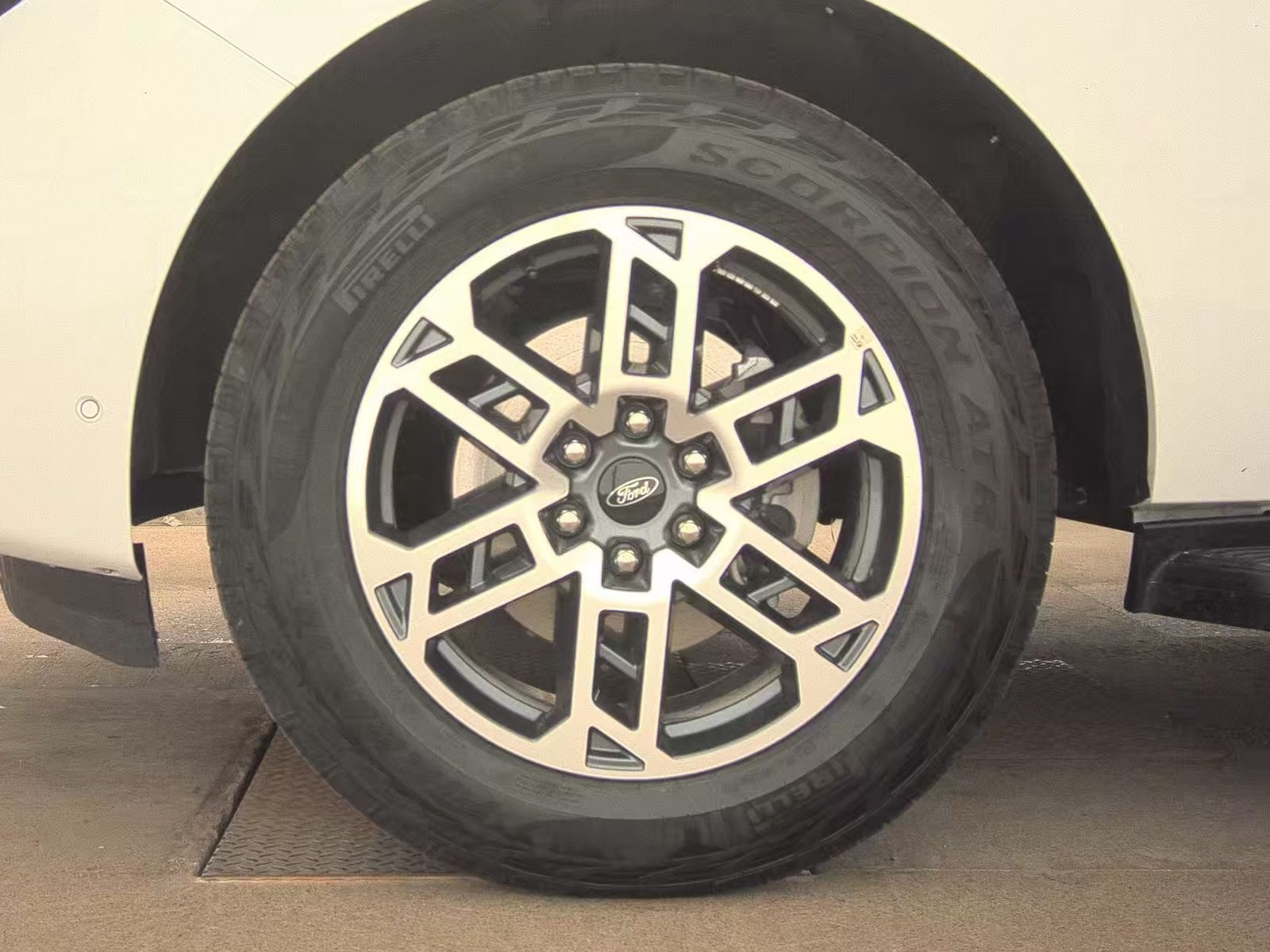 FORD EXPEDITION - 10