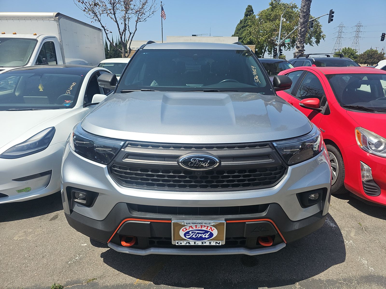 FORD EXPLORER - 3