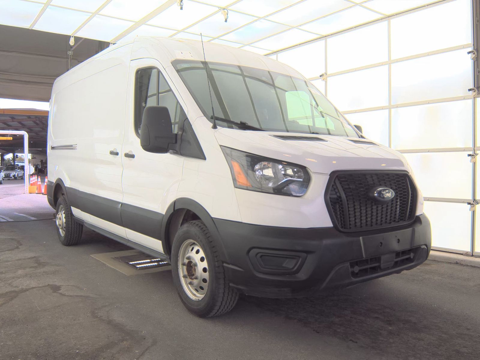 FORD TRANSIT 250 - 5