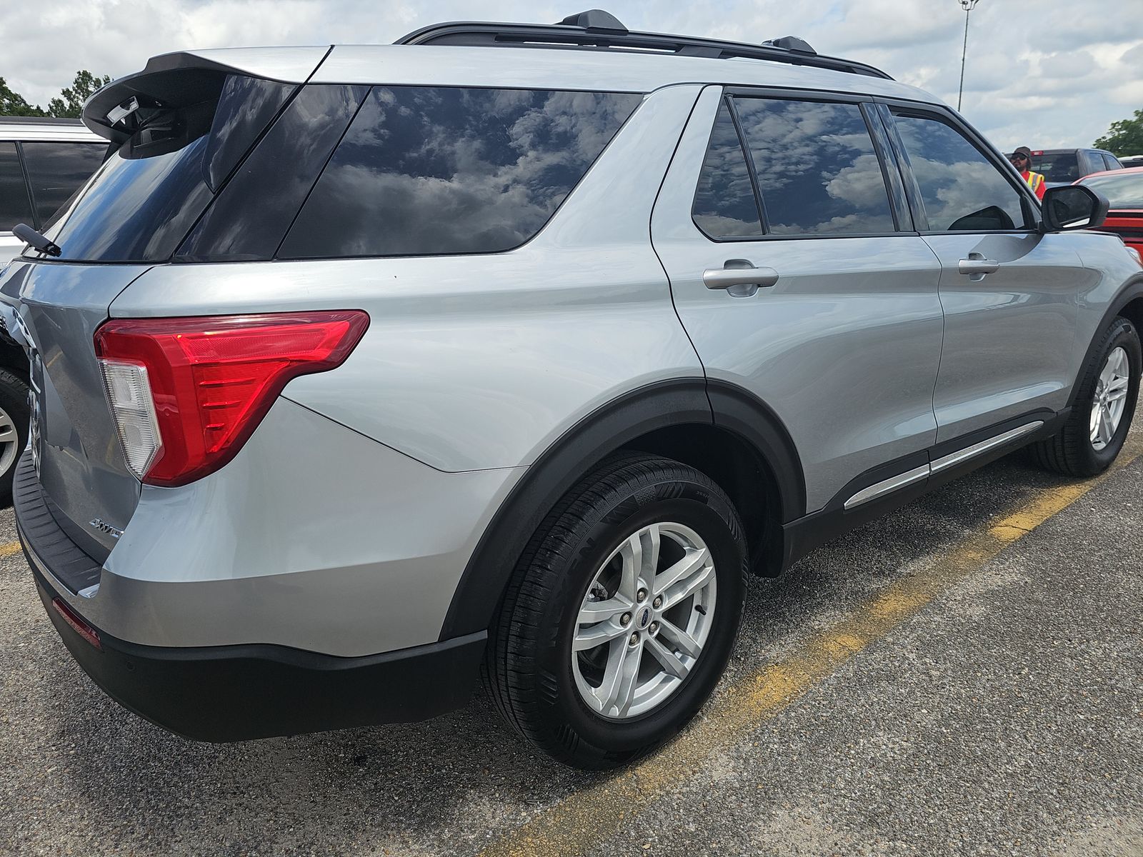 FORD EXPLORER - 5
