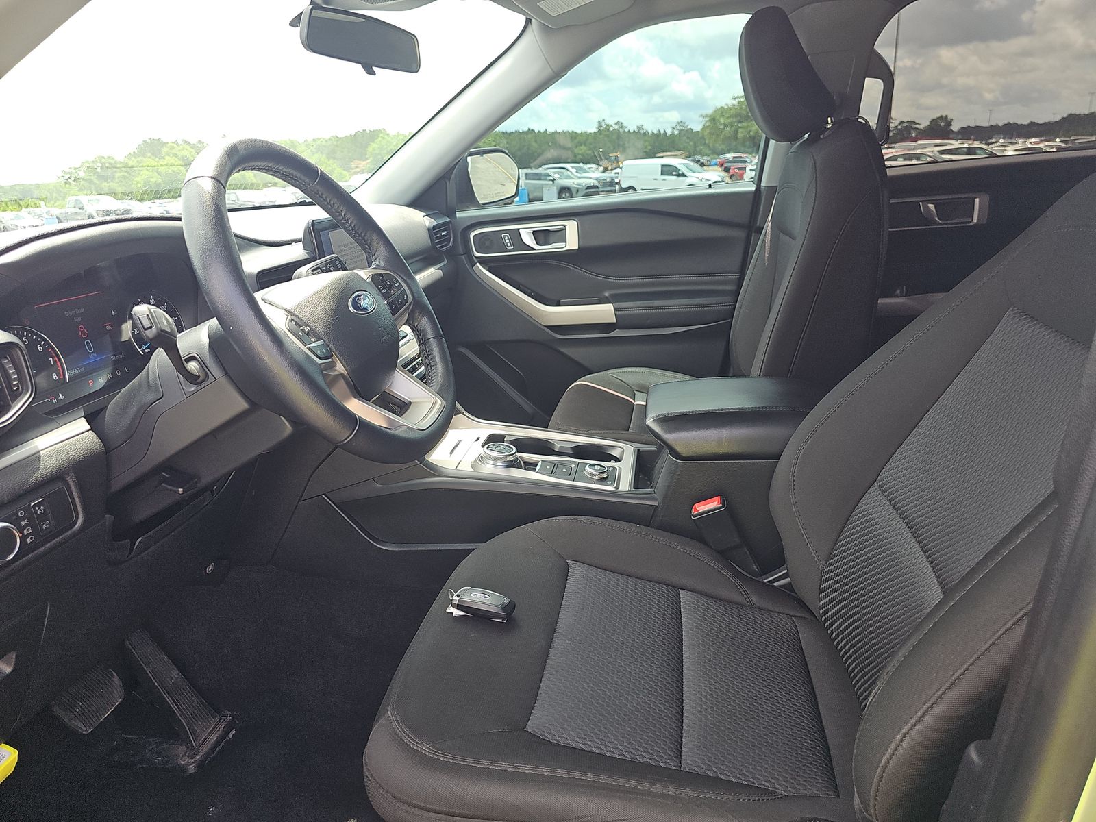 FORD EXPLORER - 8