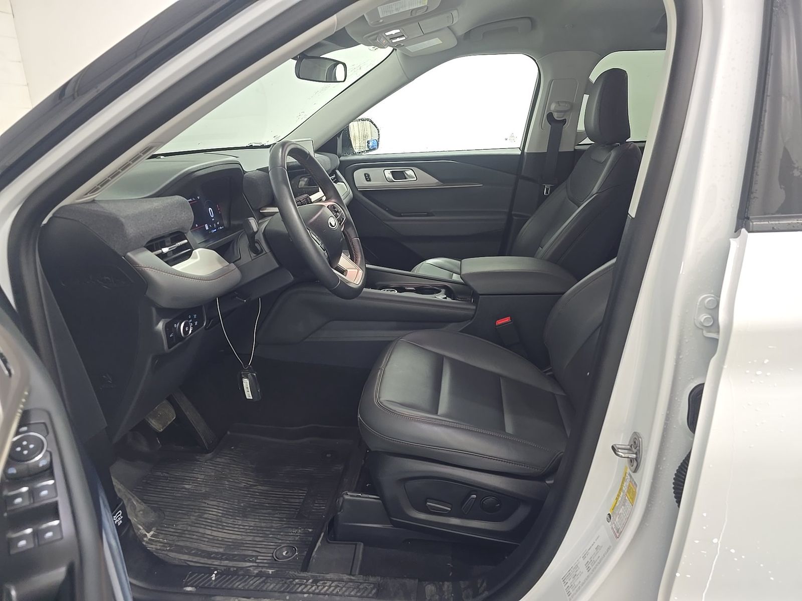 FORD EXPLORER - 8