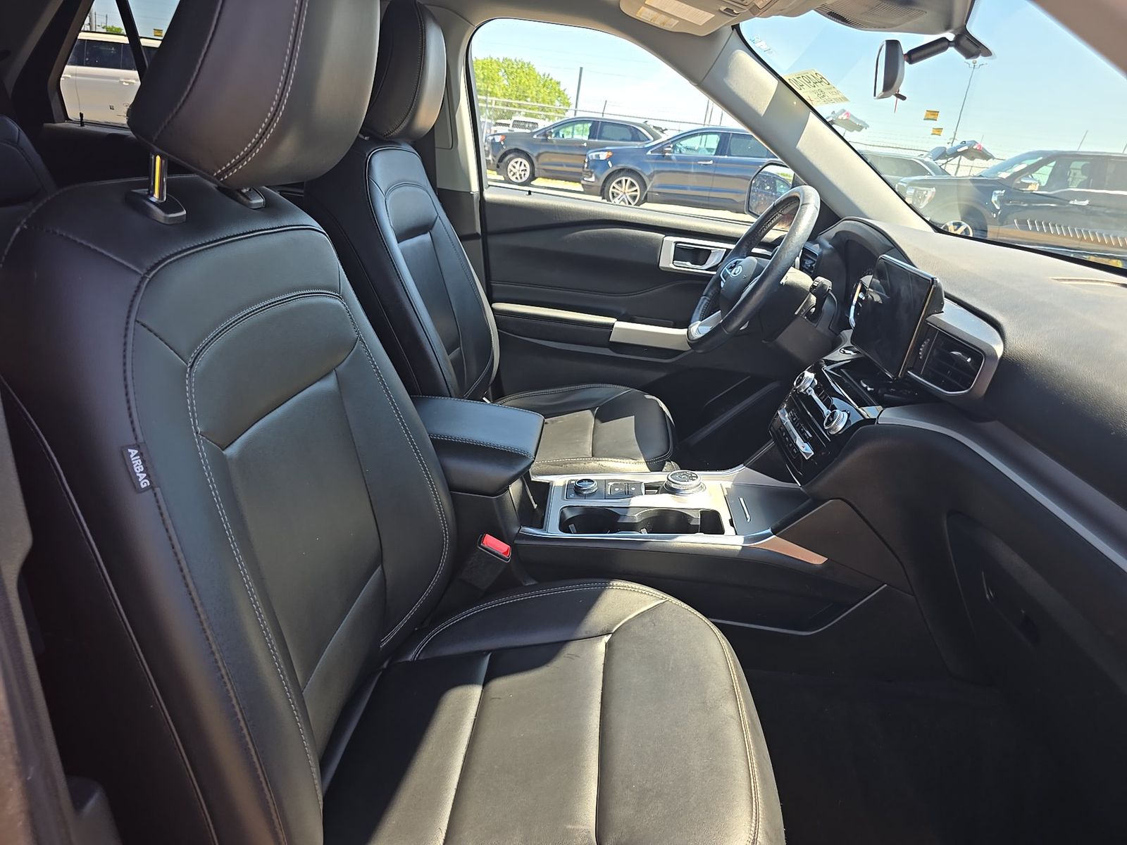 FORD EXPLORER - 9