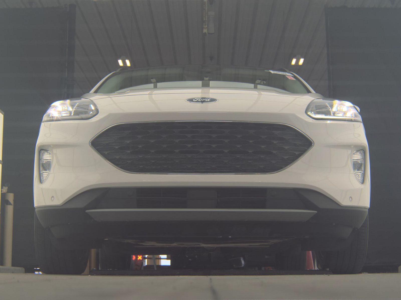 FORD ESCAPE - 4