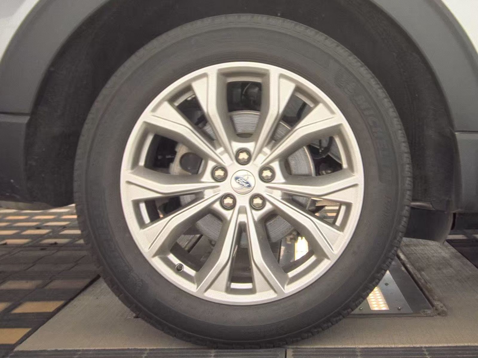 2021 Ford Explorer XLT AWD