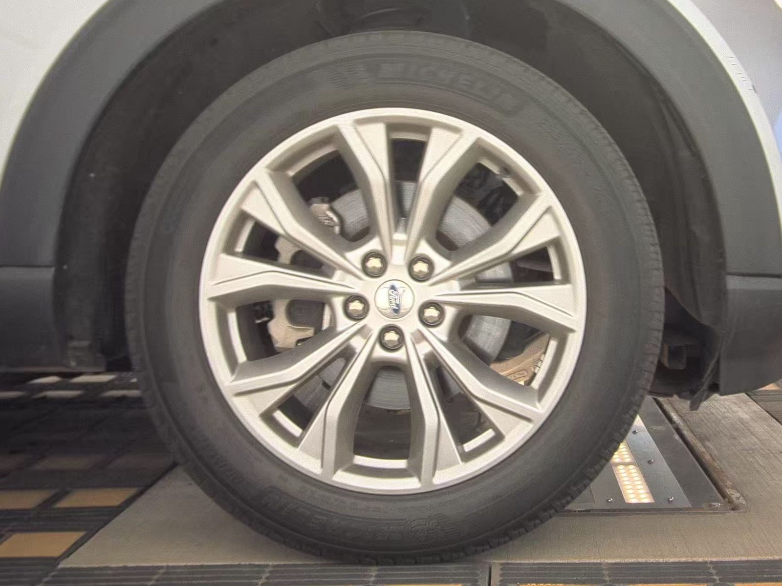 2021 Ford Explorer XLT AWD
