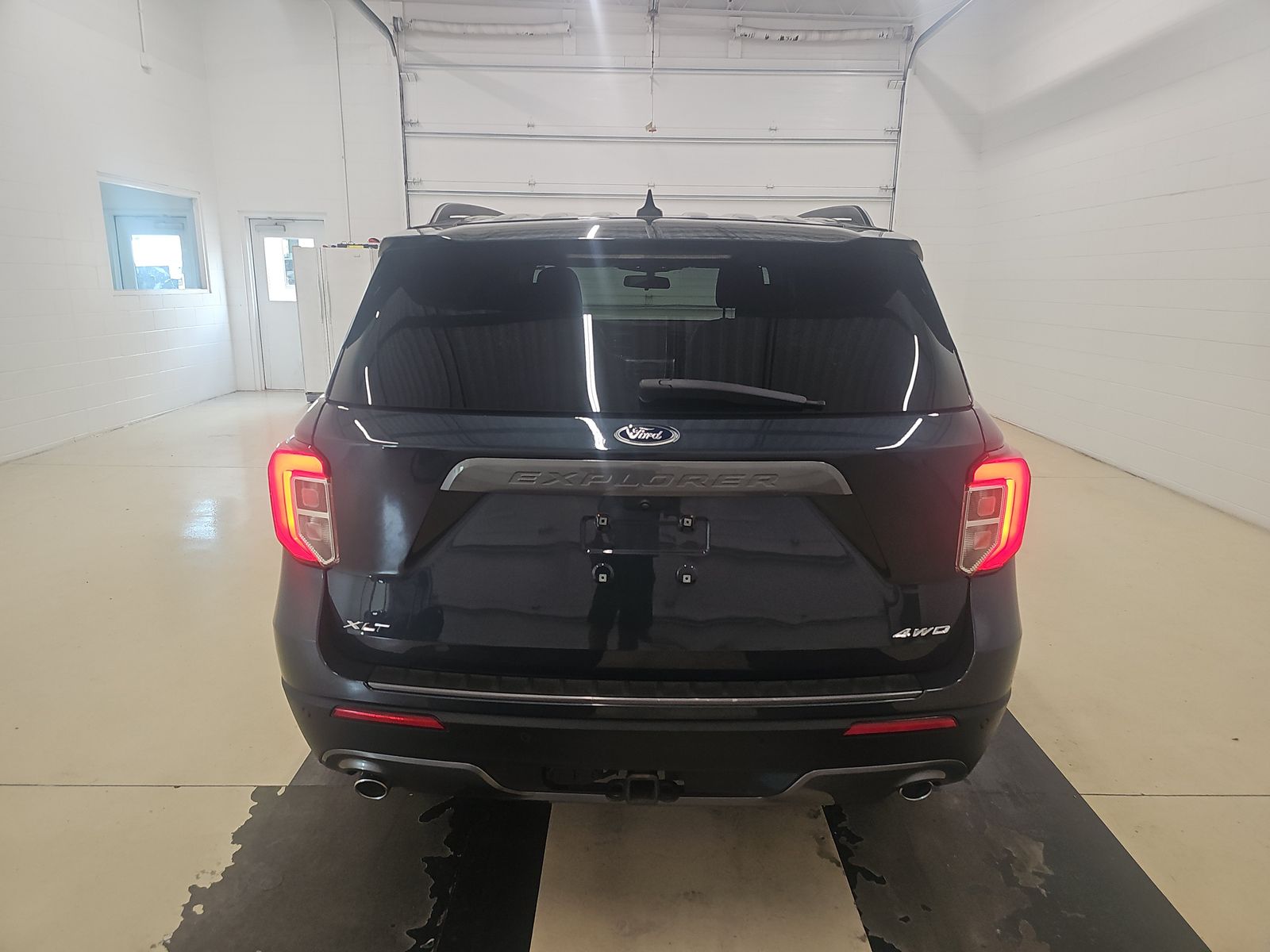 FORD EXPLORER - 6