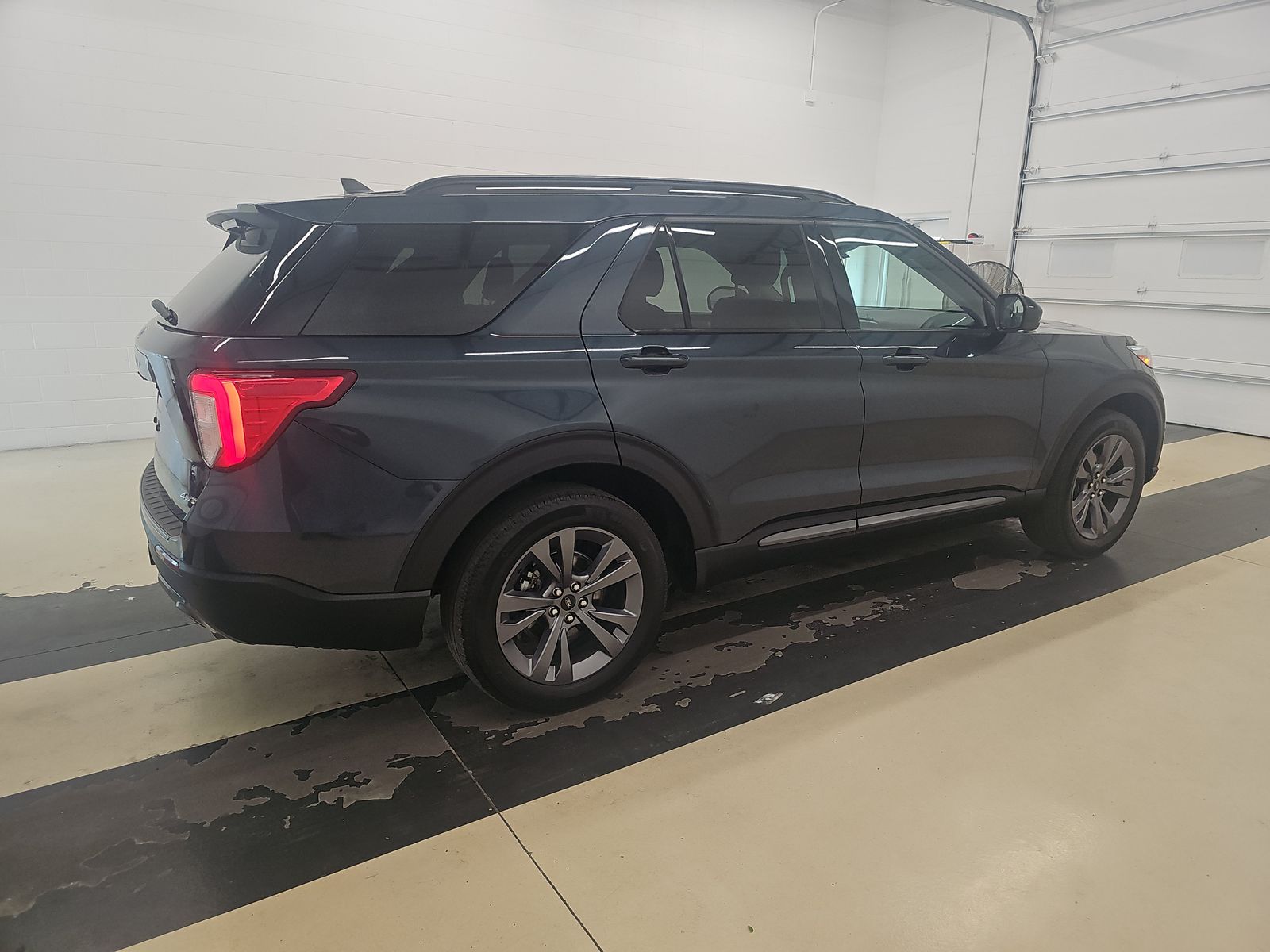 FORD EXPLORER - 5