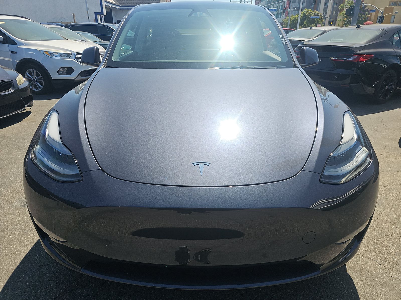 TESLA MODEL Y - 3