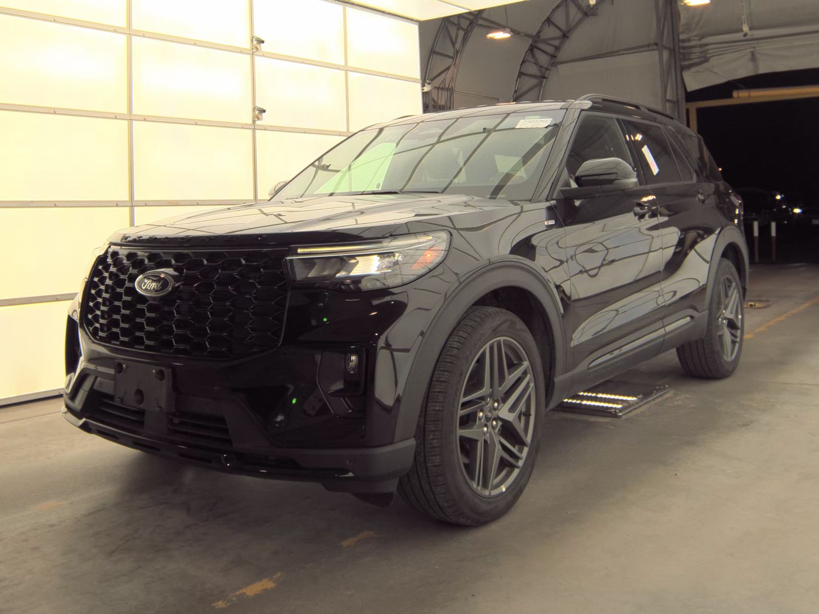 FORD EXPLORER - 1