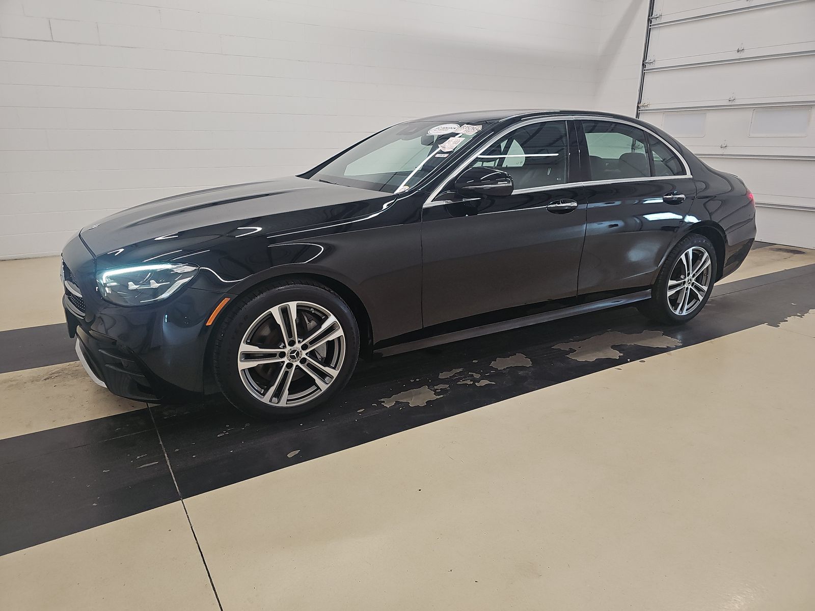 2023 Mercedes-Benz E-Class E350 4MATIC's photo