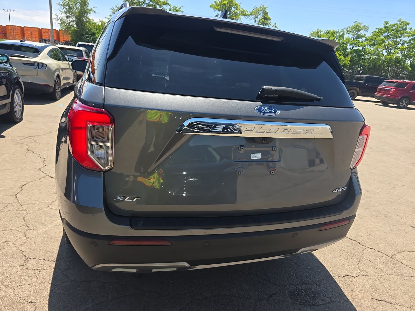 FORD EXPLORER - 6