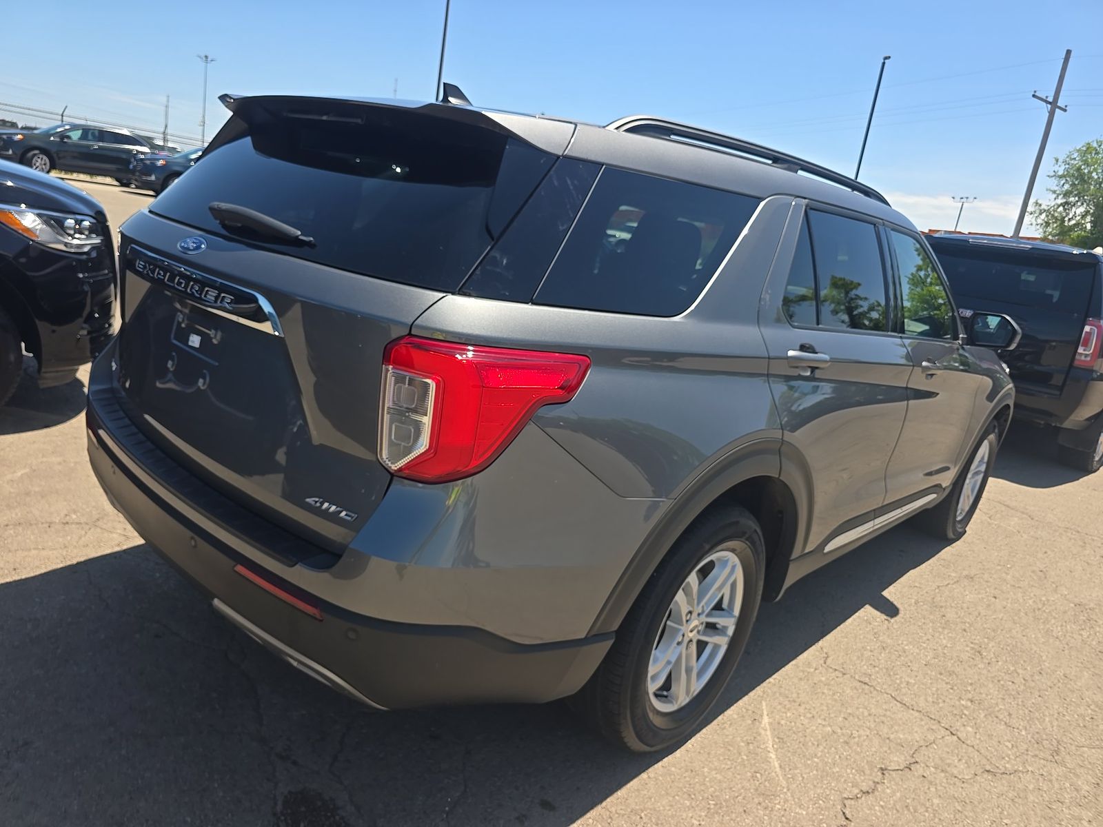 FORD EXPLORER - 5