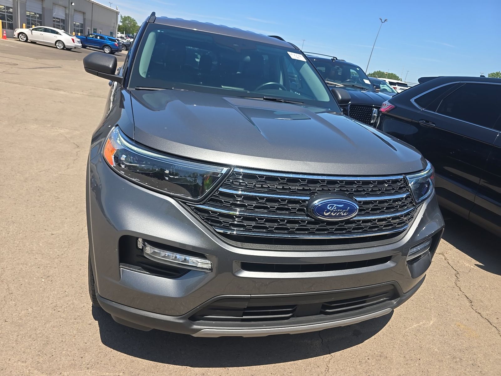 FORD EXPLORER - 3