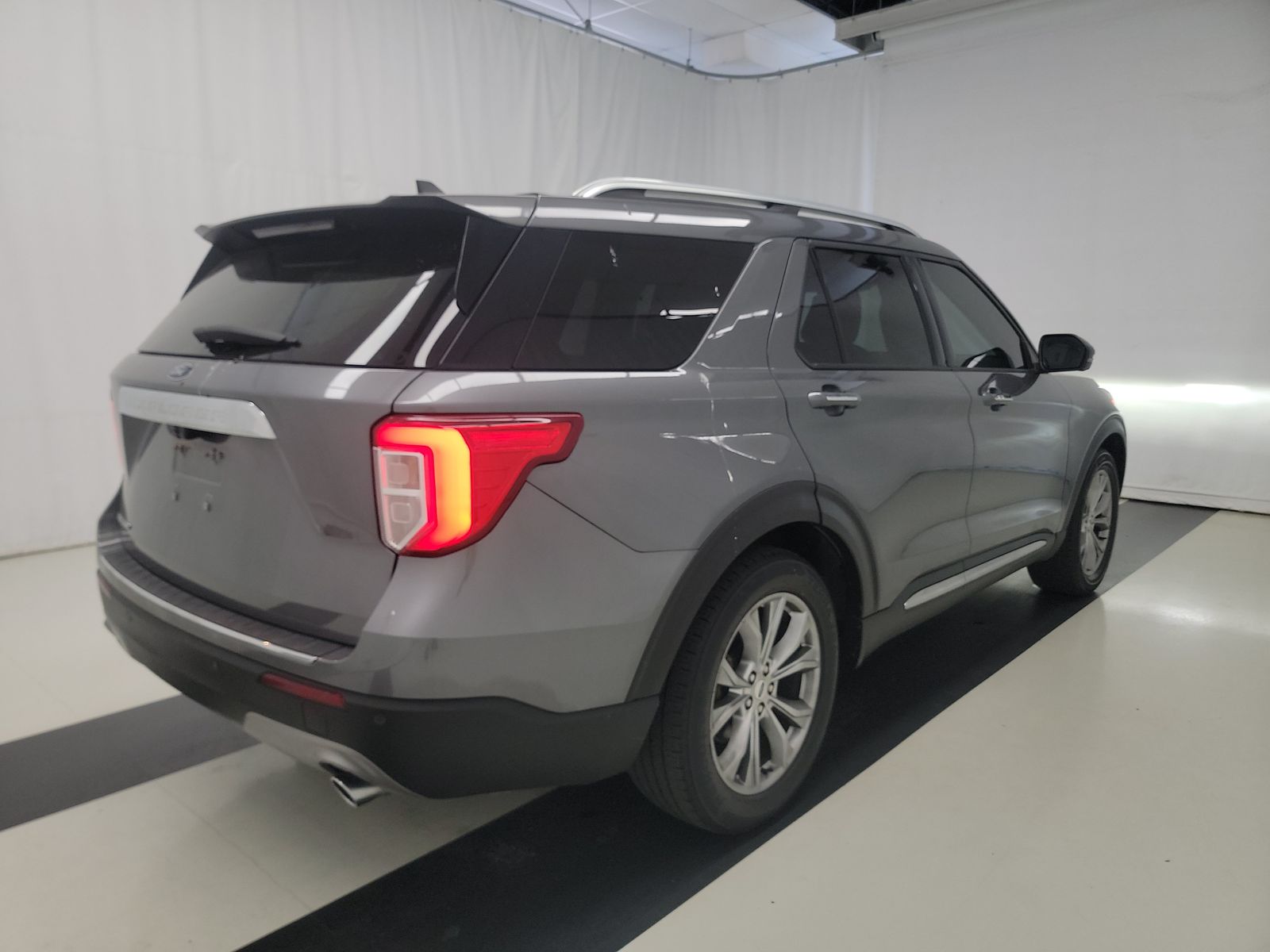 FORD EXPLORER - 5