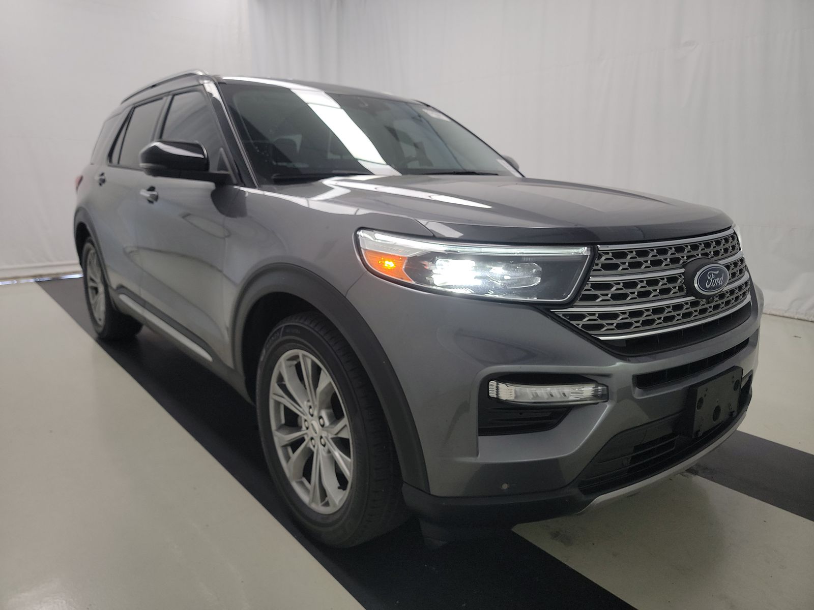FORD EXPLORER - 4