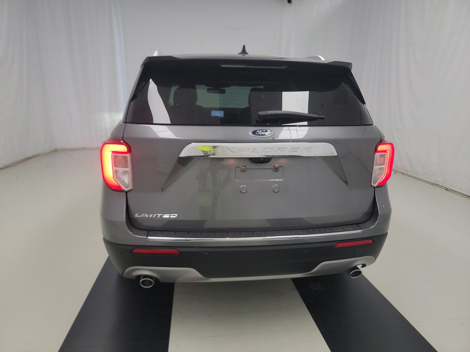 FORD EXPLORER - 6