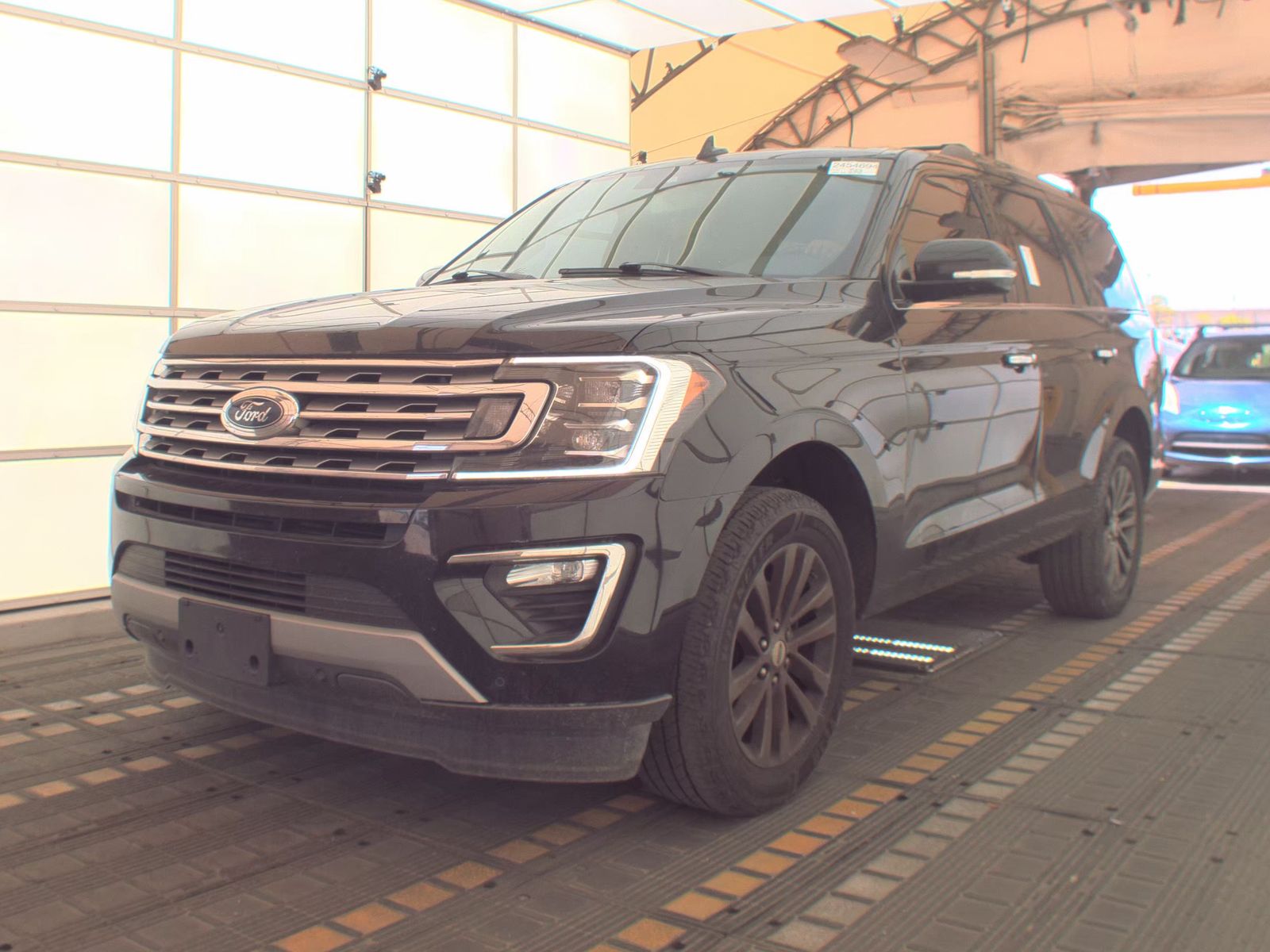 FORD EXPEDITION - 1