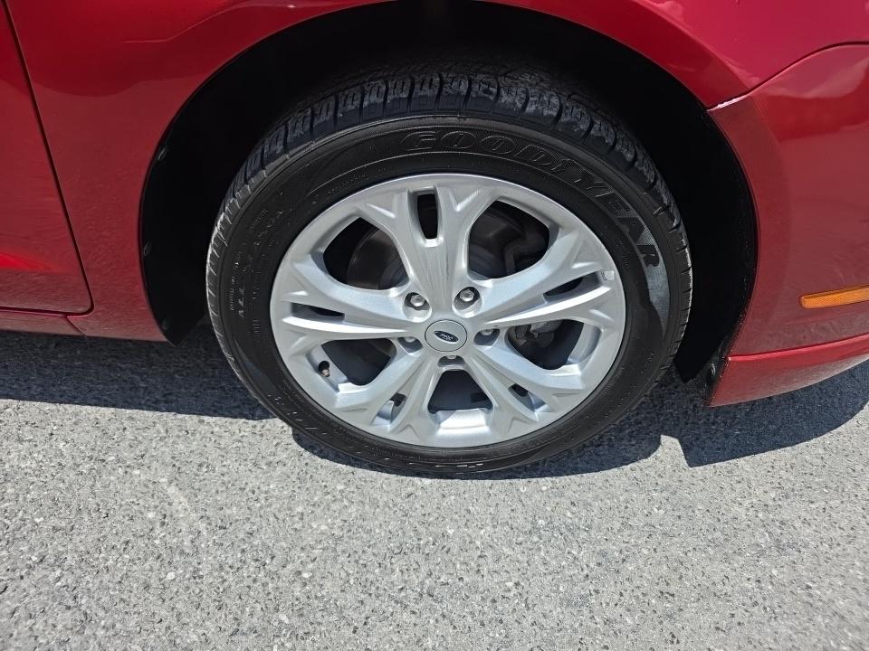 FORD FUSION - 10