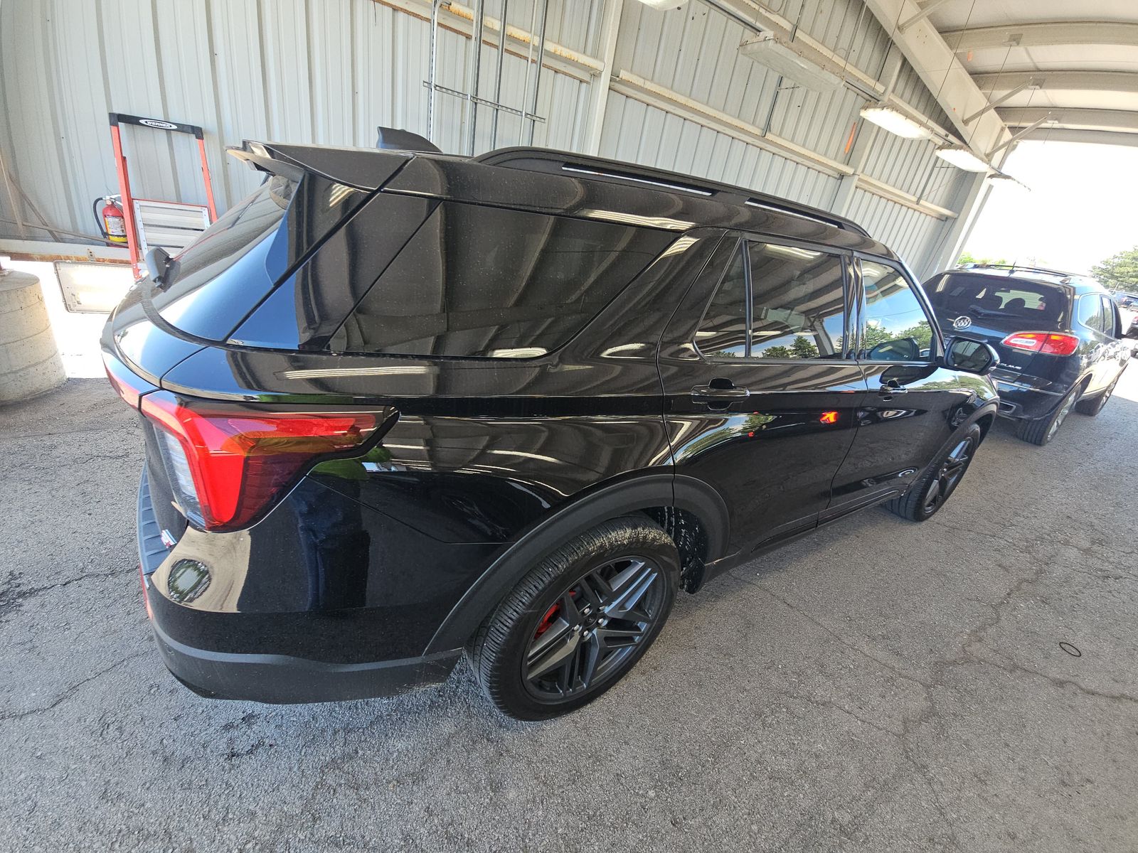 FORD EXPLORER - 5