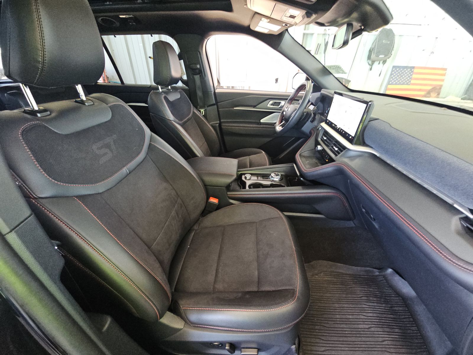 FORD EXPLORER - 9