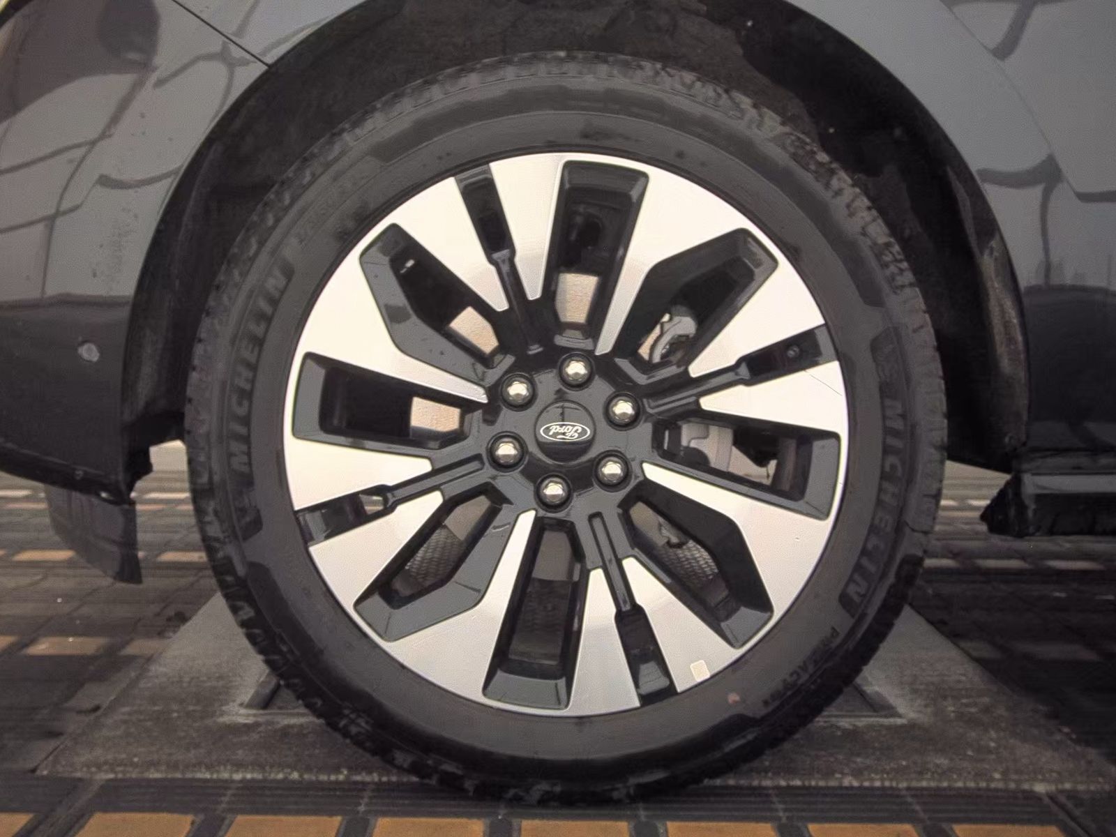 FORD EXPEDITION MAX - 10
