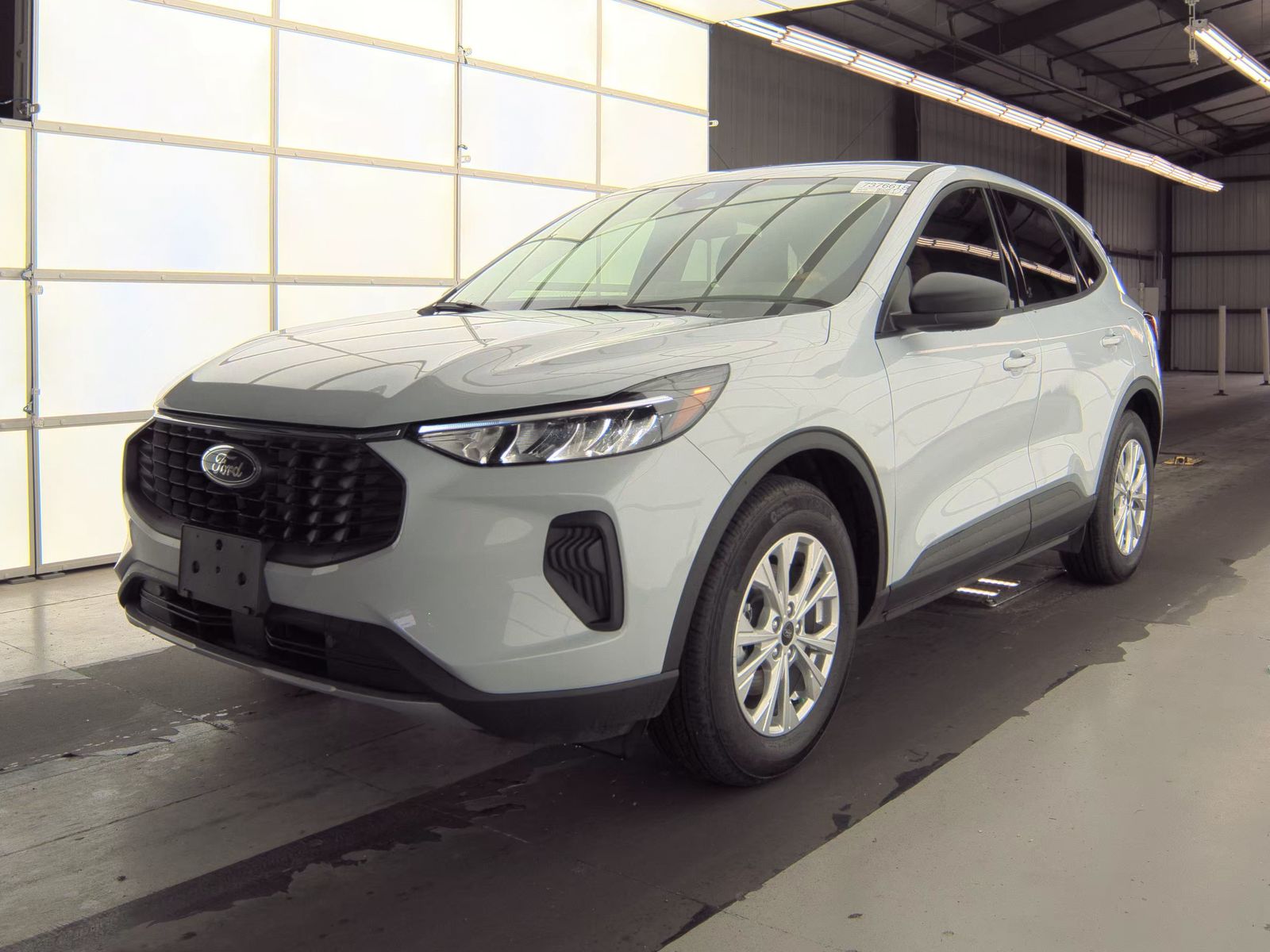 FORD ESCAPE - 1
