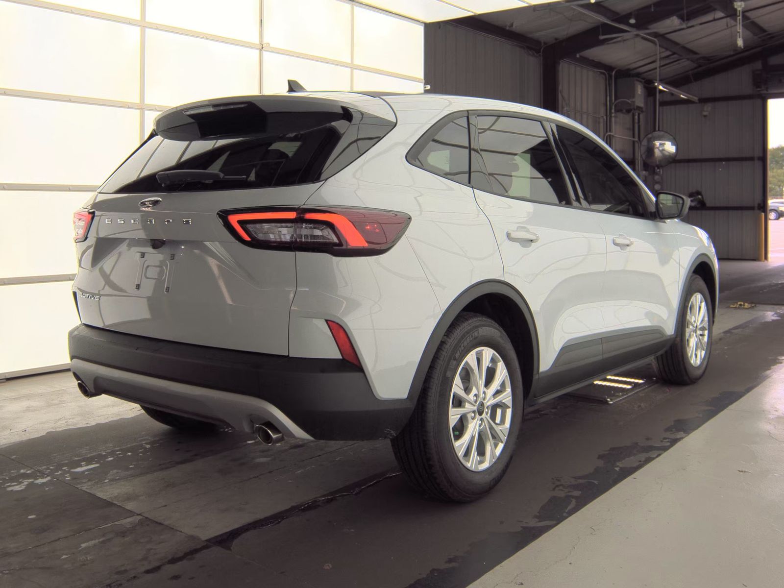 FORD ESCAPE - 6