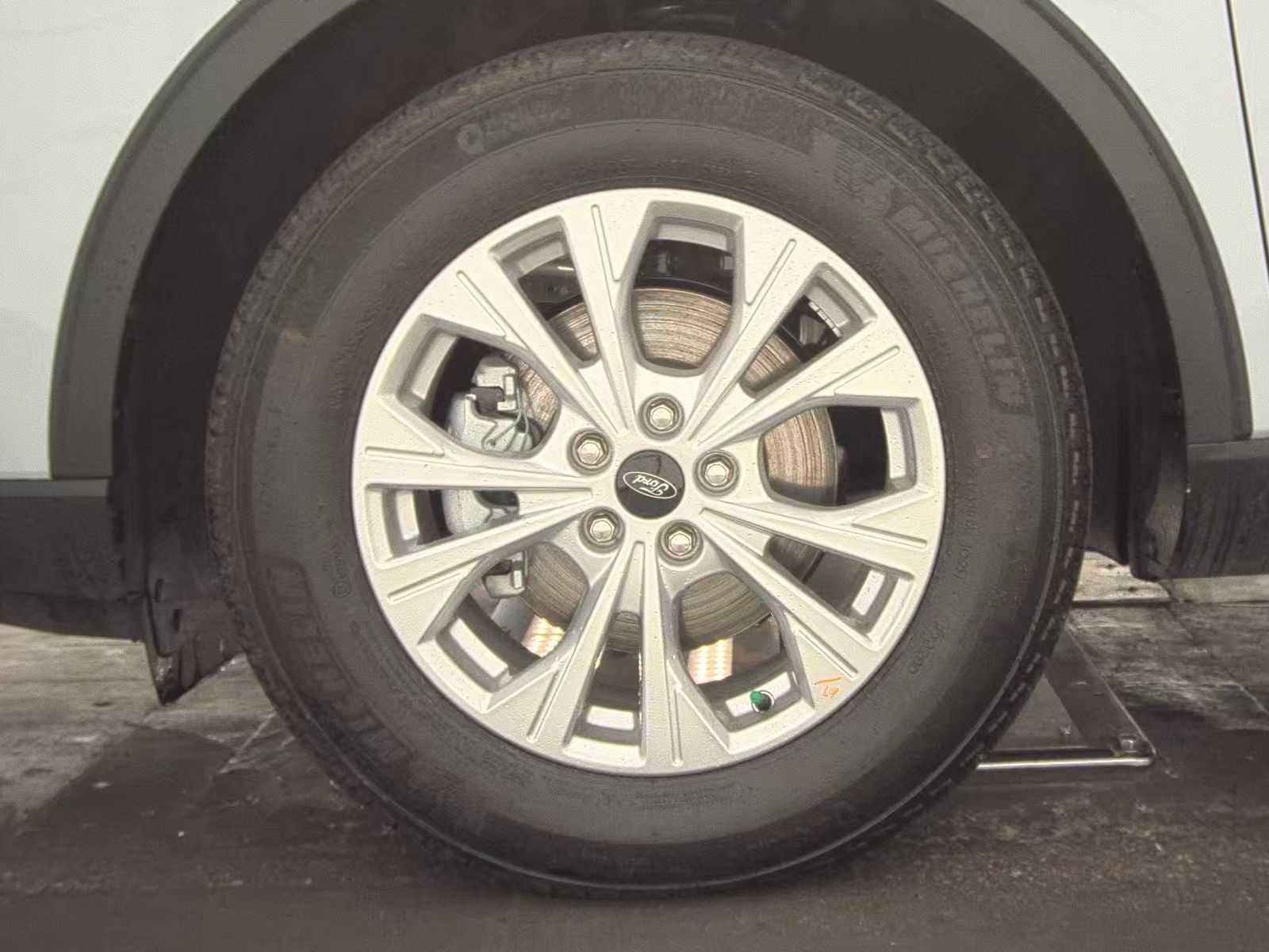 FORD ESCAPE - 10