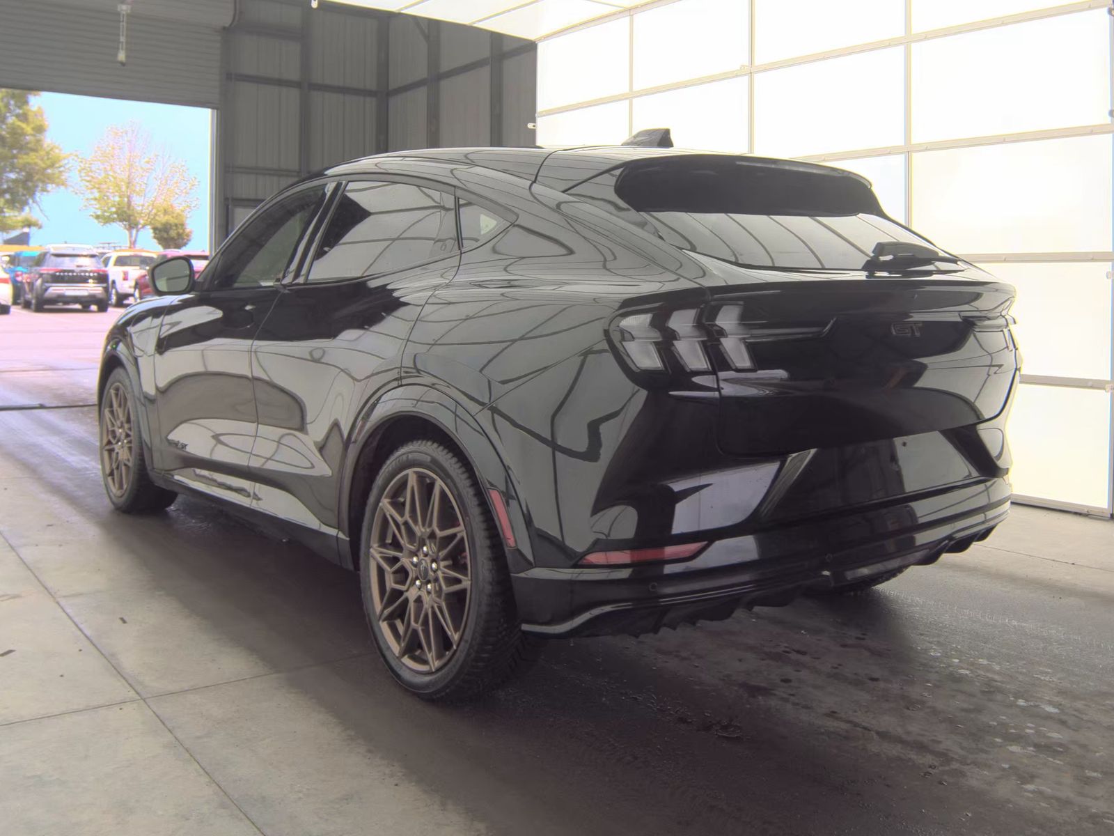FORD MUSTANG MACH-E - 9