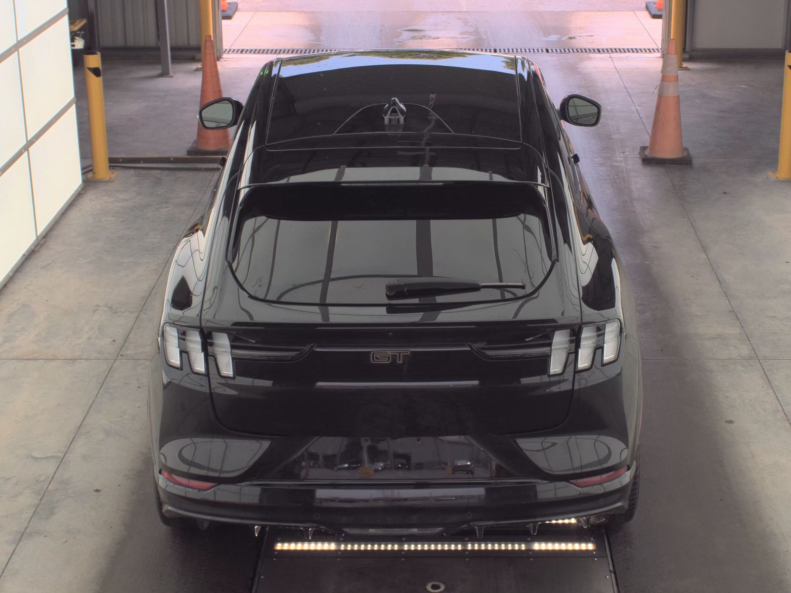 FORD MUSTANG MACH-E - 7